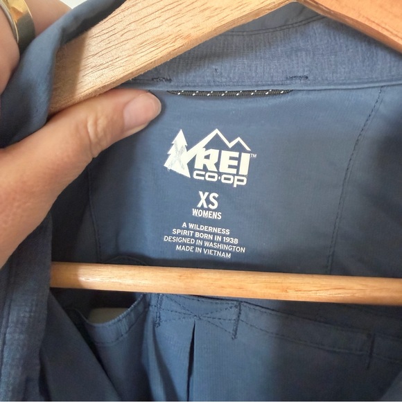 REI Women's Sahara Hiking Button-Up Shirt in Slate Blue XS Lightweight Outdoor - Picture 2 of 7